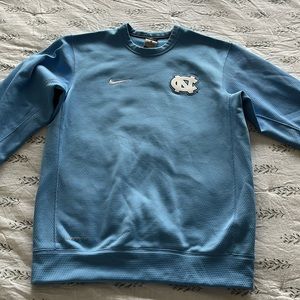 nike UNC therma-fit sweatshirt - size small